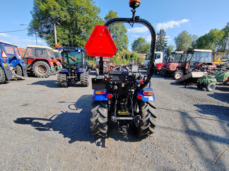 Farmtrac Compact 26