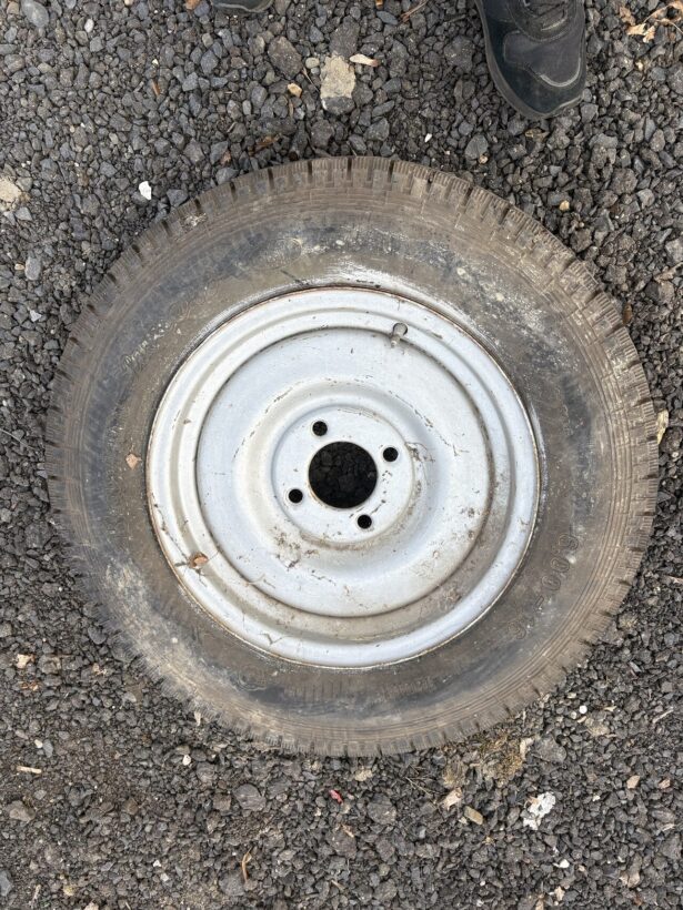 Pneu 6,00-16