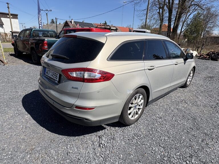 FORD MONDEO