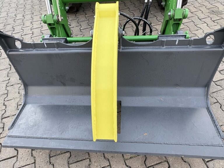 JOHN DEERE 5075 UKT