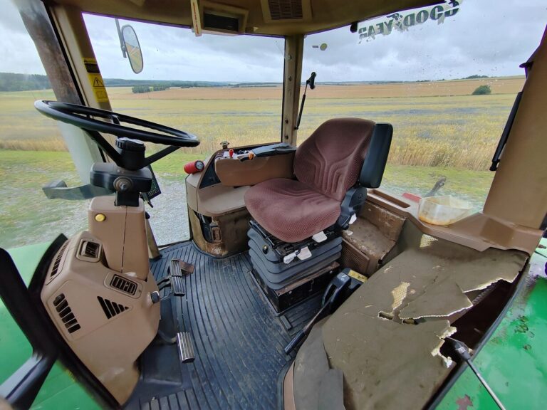 JOHN DEERE 8300