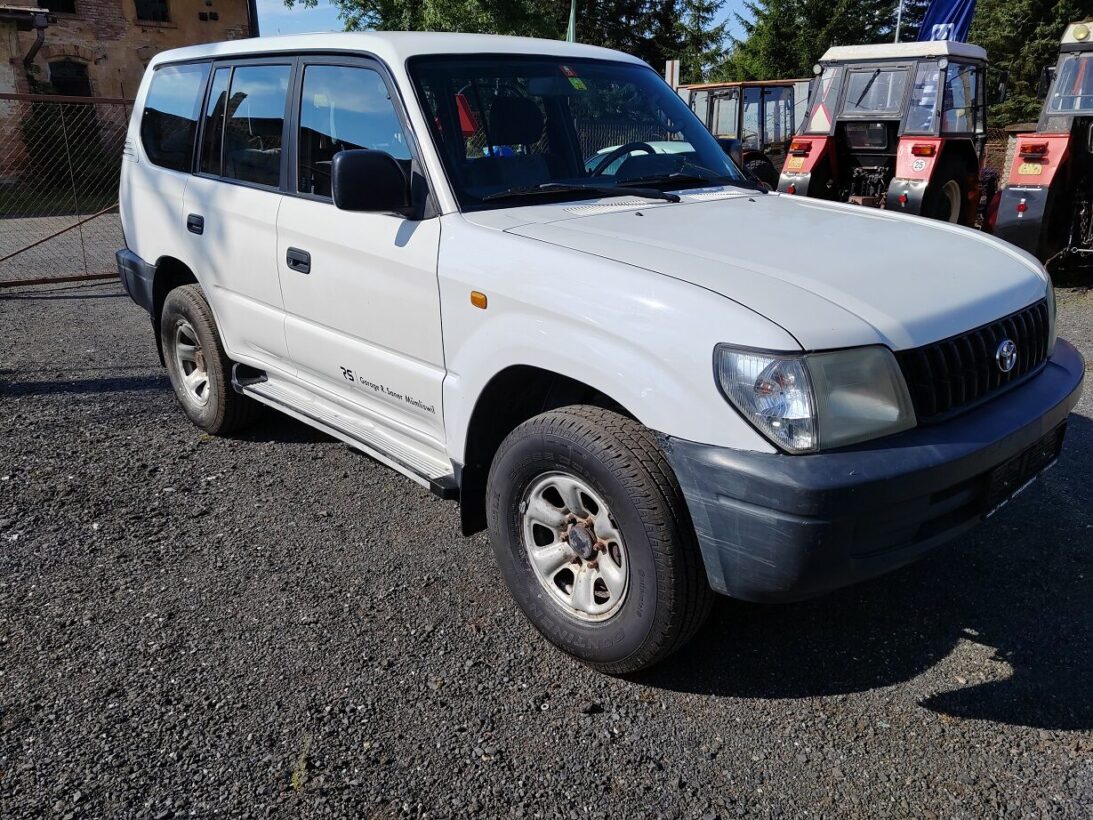 Toyotu Land Cruiser