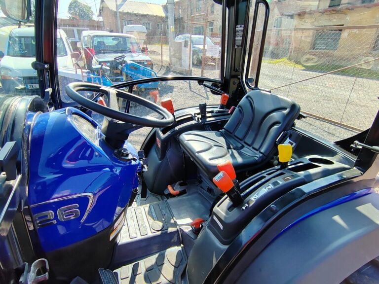 Farmtrac Compact 26