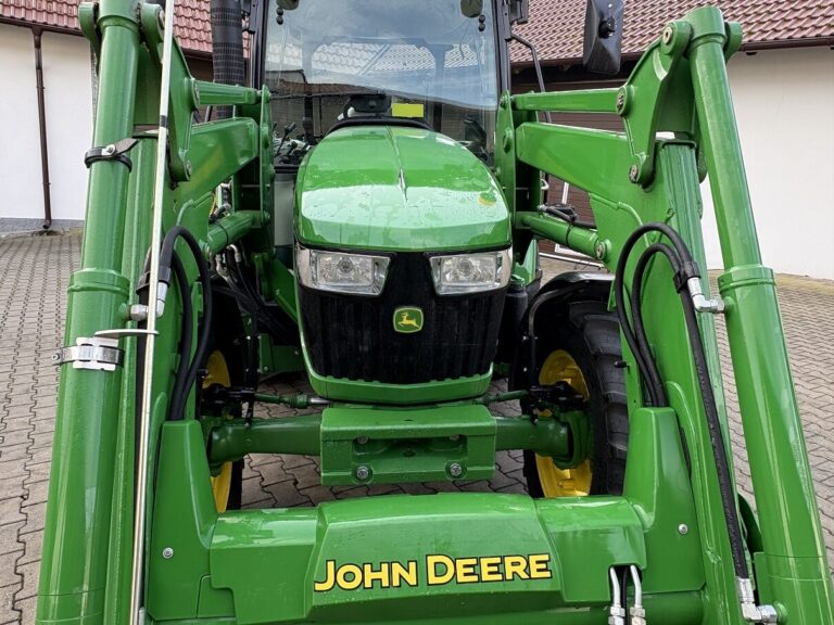 JOHN DEERE 5075 E